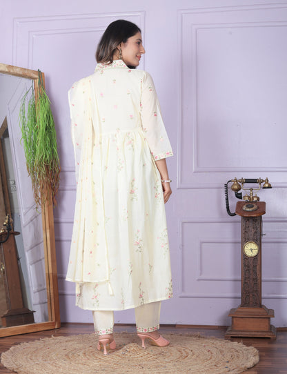 Nayra Center Cut Off White Color Work Kurti Pair