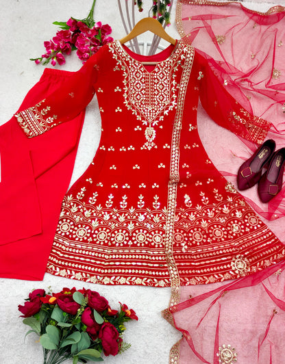 Celebrity Style Hina Khan Wear Red Color Anarkali Suit