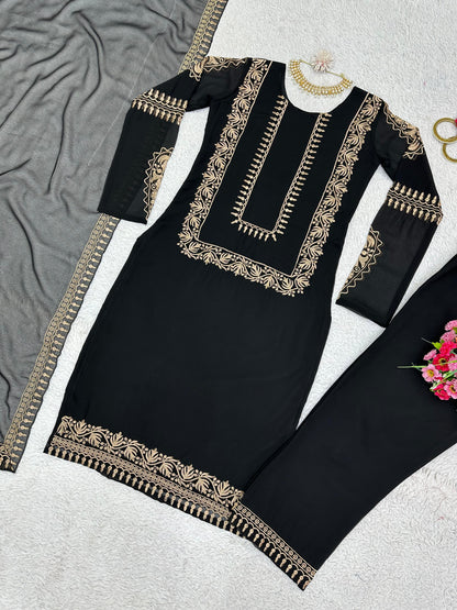 Mesmerizing Work Black Color Salwar Suit