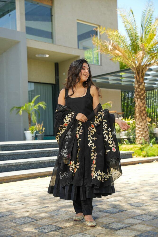 Black Color Plain Anarkali Gown With Organza Dupatta