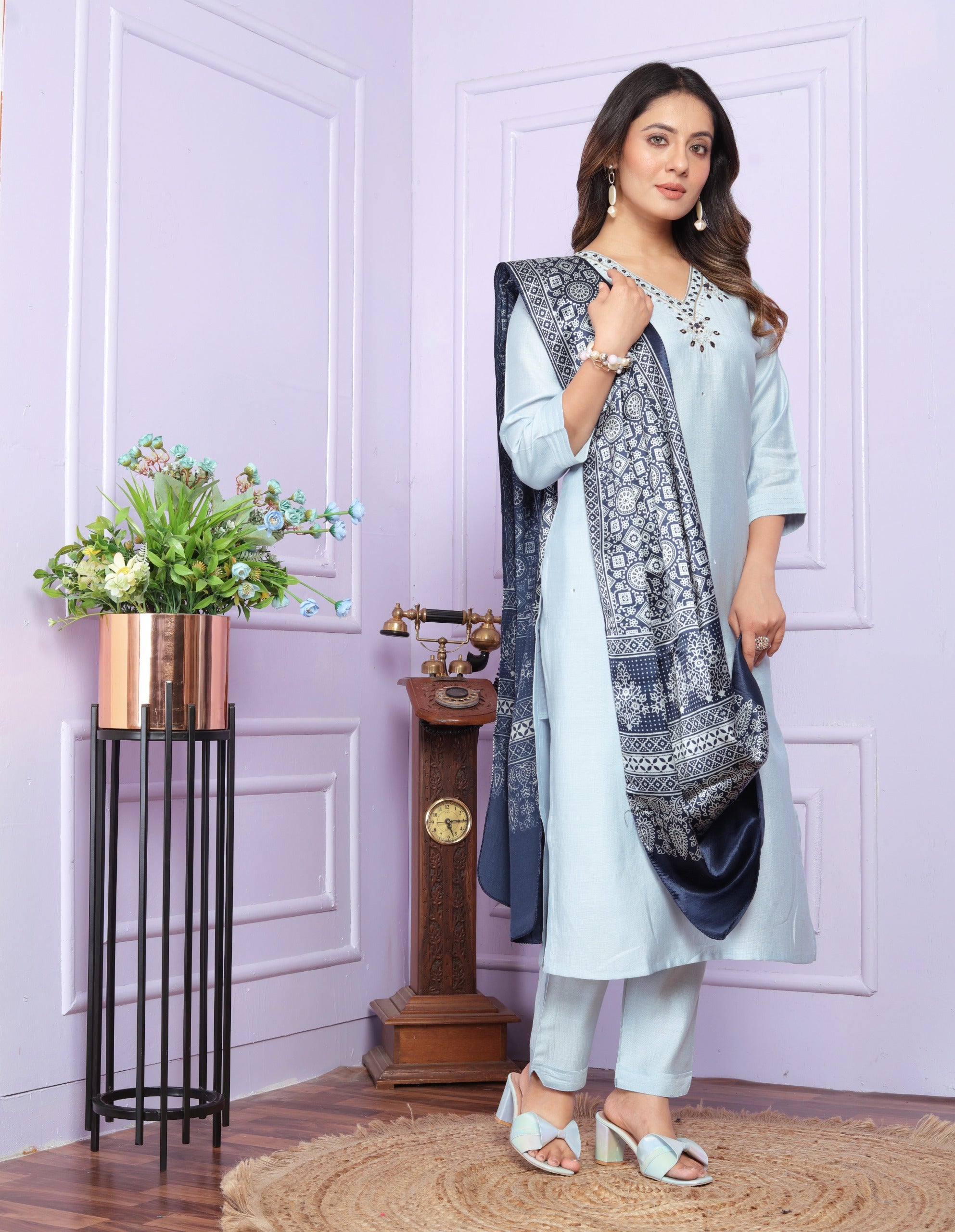 Alluring Sky Blue Straight Kurti Set With Dupatta