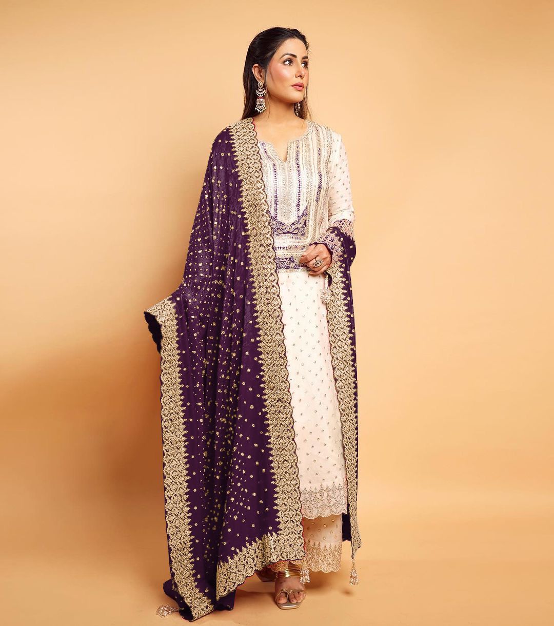 Hina Khan Wear White Palazzo Suit With Purple Dupatta