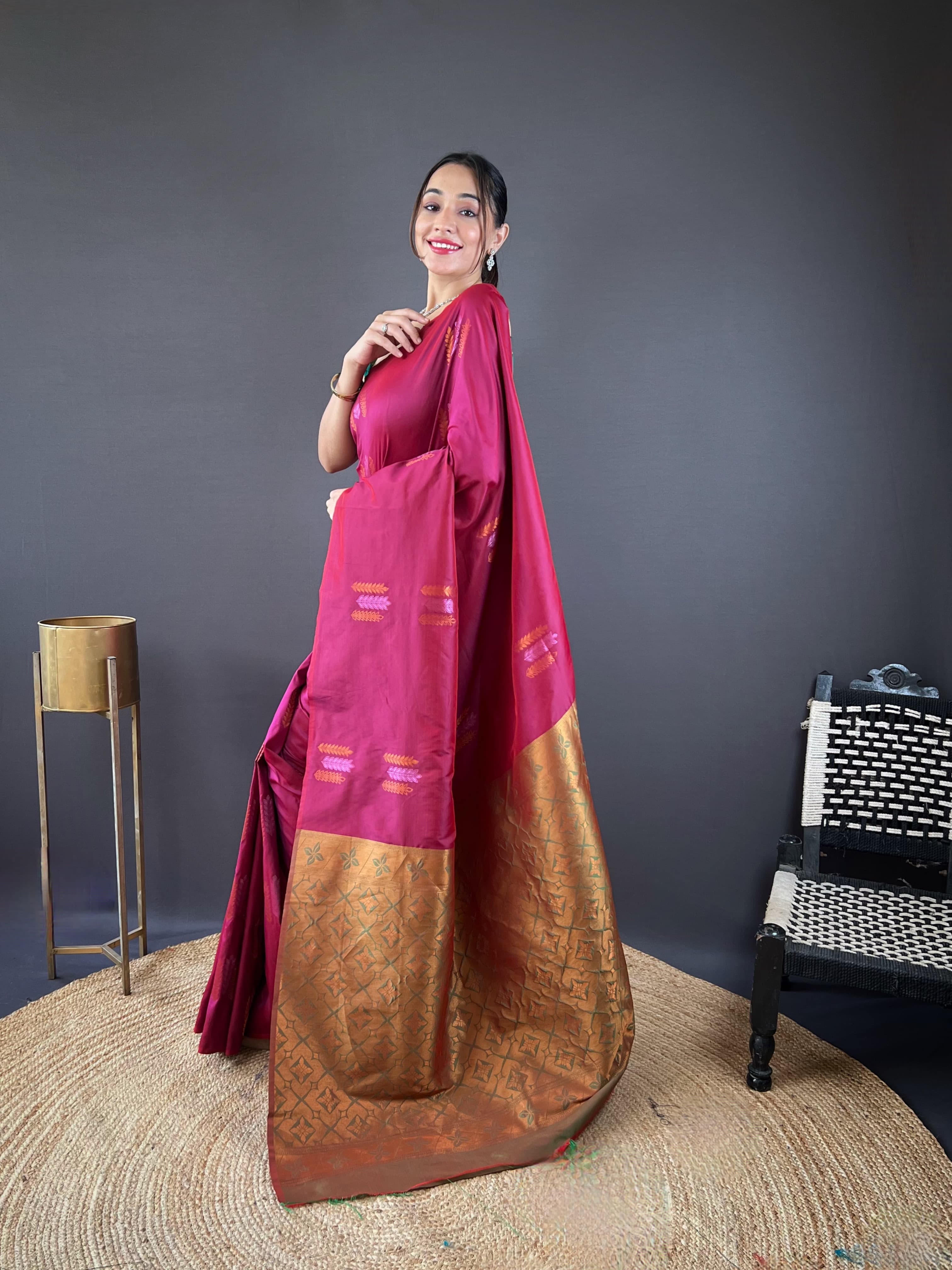 Wine Color Copper Rich Weaving Pallu Shining Saree