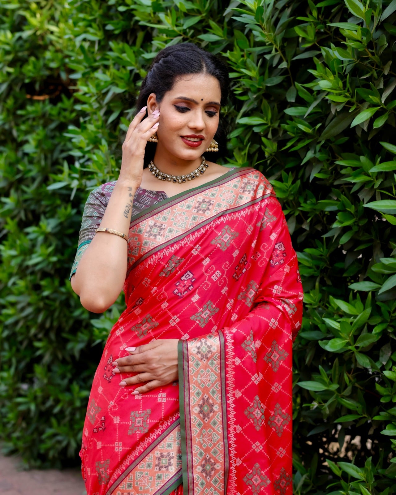 Beautiful Kanchi Border Pink Color Patola Silk Saree