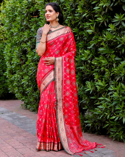 Beautiful Kanchi Border Pink Color Patola Silk Saree