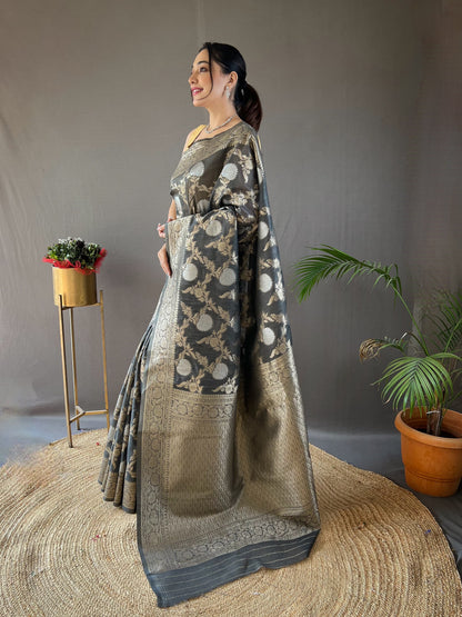 Traditional Grey Rich Pallu With Jacquard Work Silk Saree