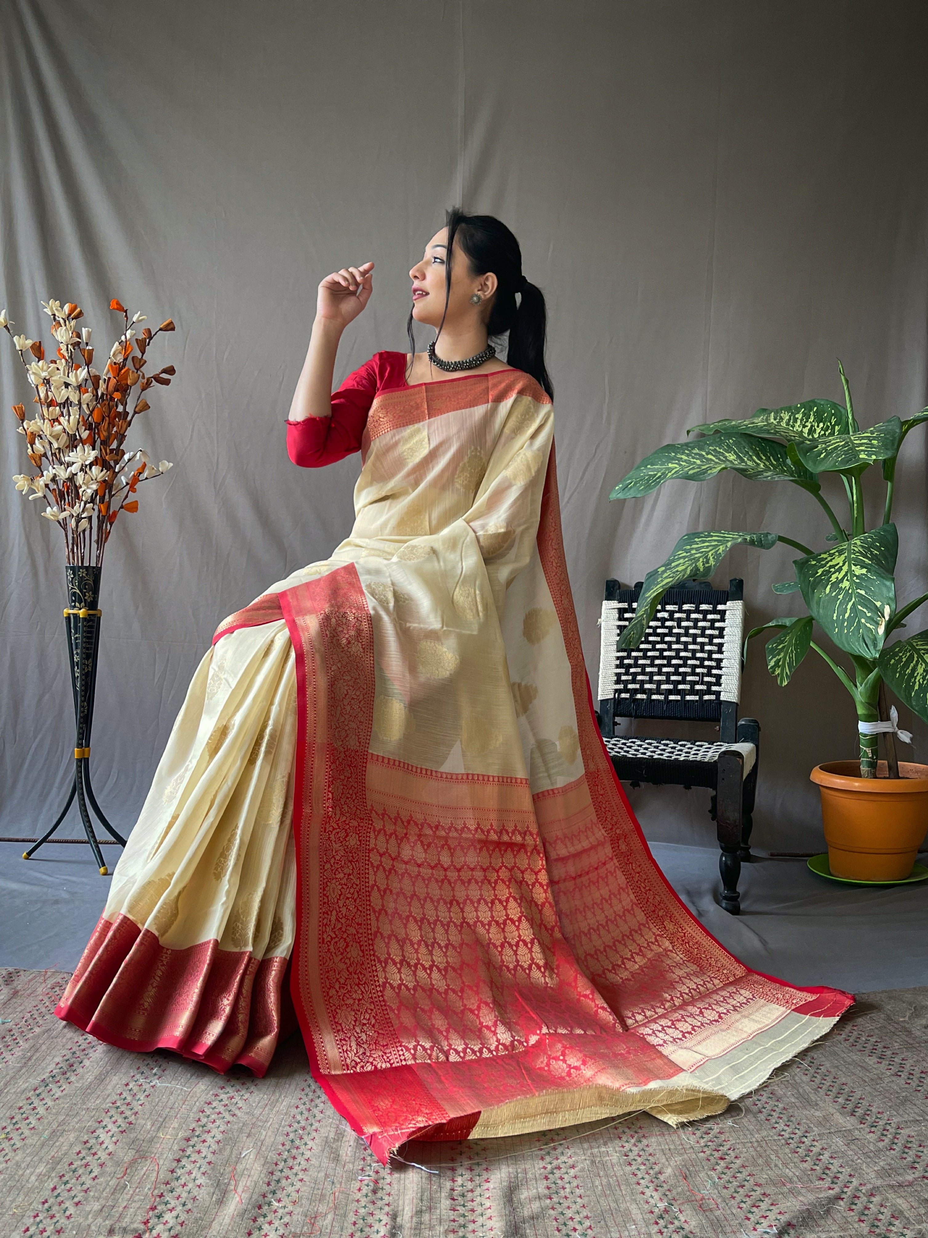 Linen Weaving Contrast Border Cream Color Saree