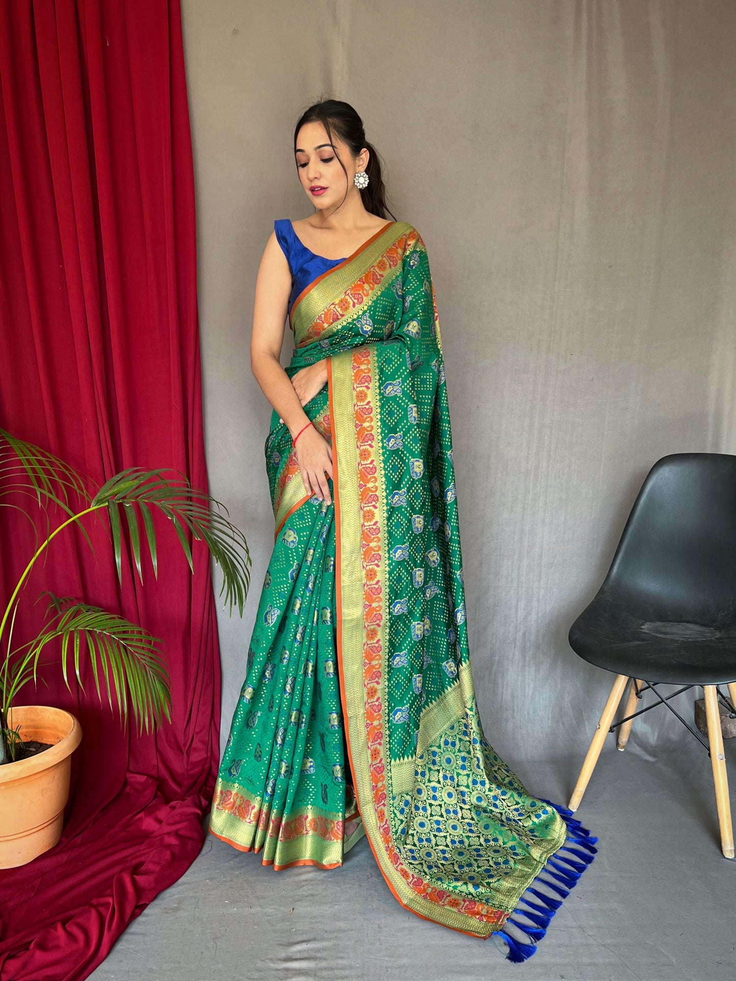 Wedding Wear Green Color Kachi Patola Silk Saree