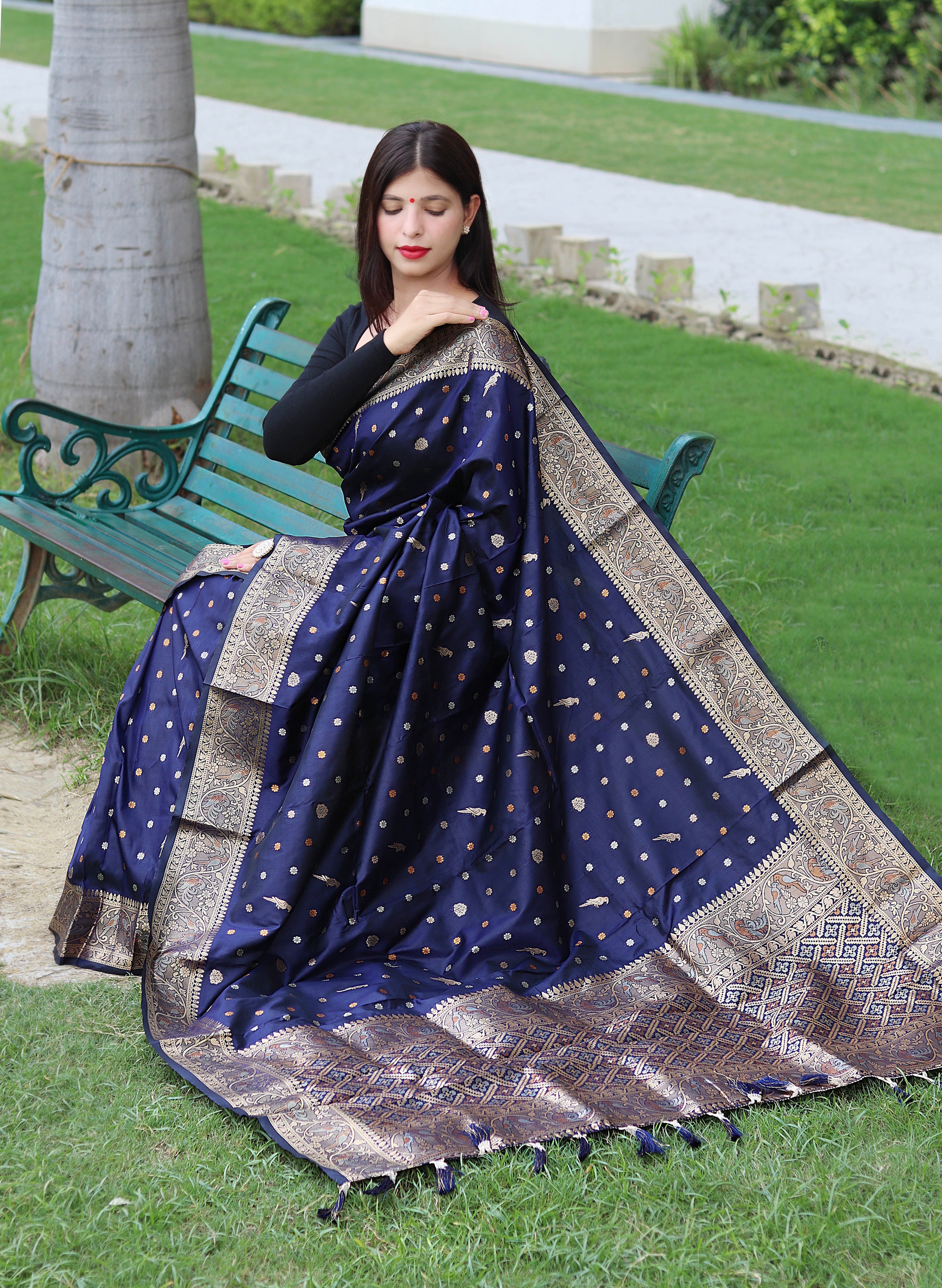 Latest Copper And Golden Zari Weave Border Navy Blue Saree