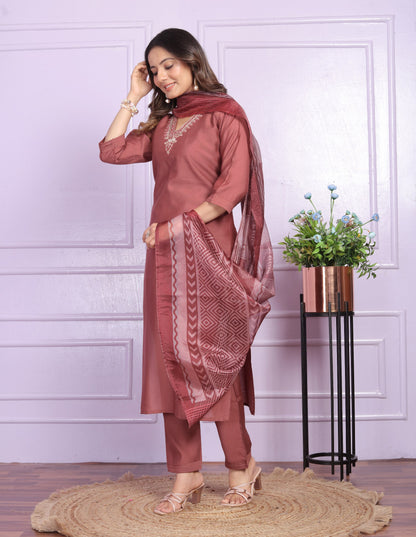 Stylish V Neck Peach Color Straight Kurti Set With Dupatta