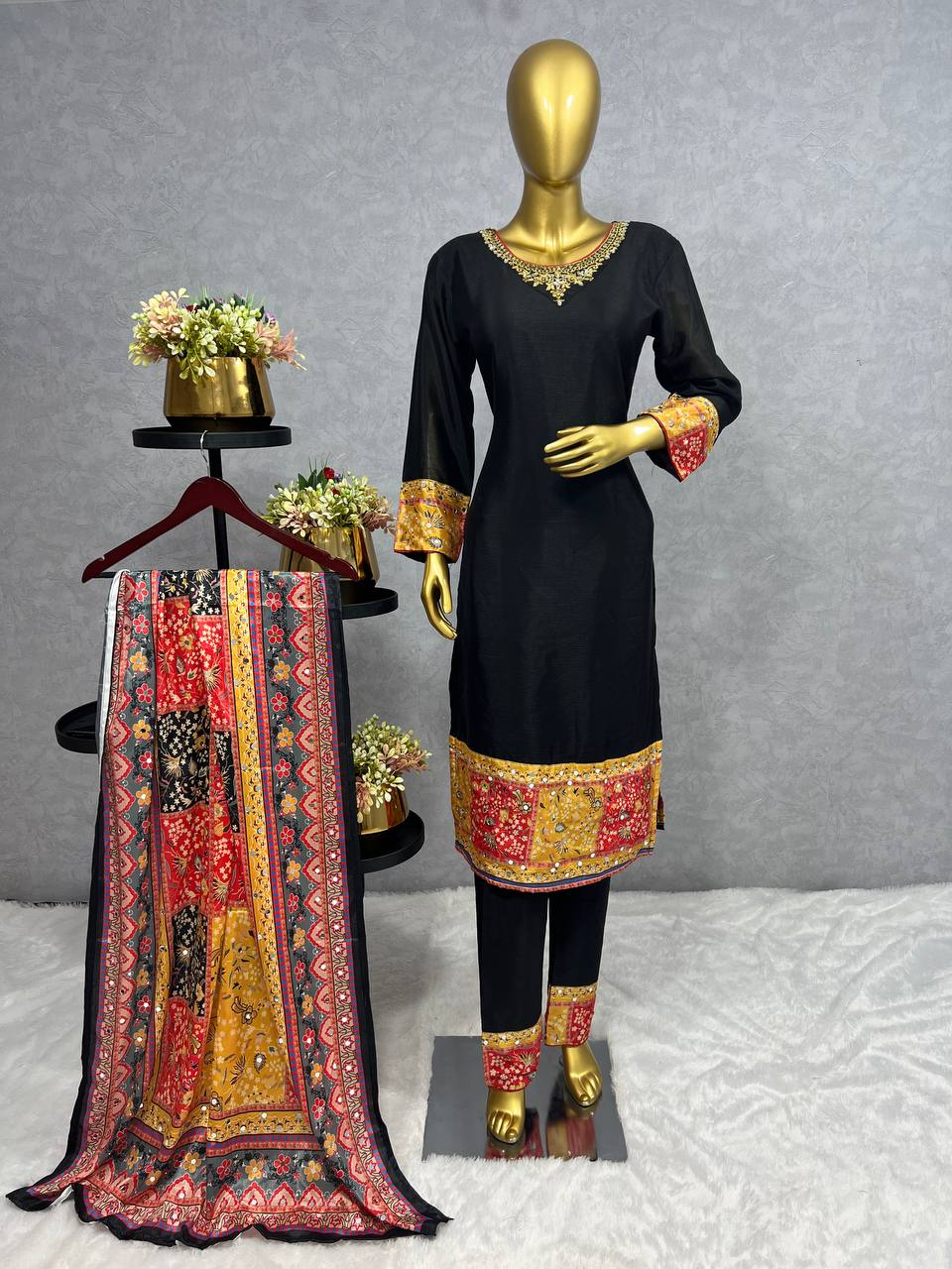 Trendy Black Color Kurti Set With Multi Print Dupatta