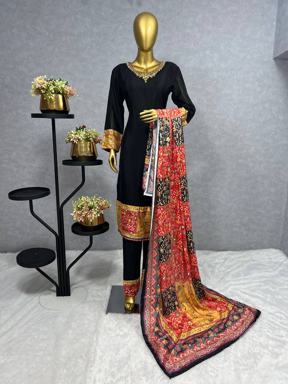 Trendy Black Color Kurti Set With Multi Print Dupatta