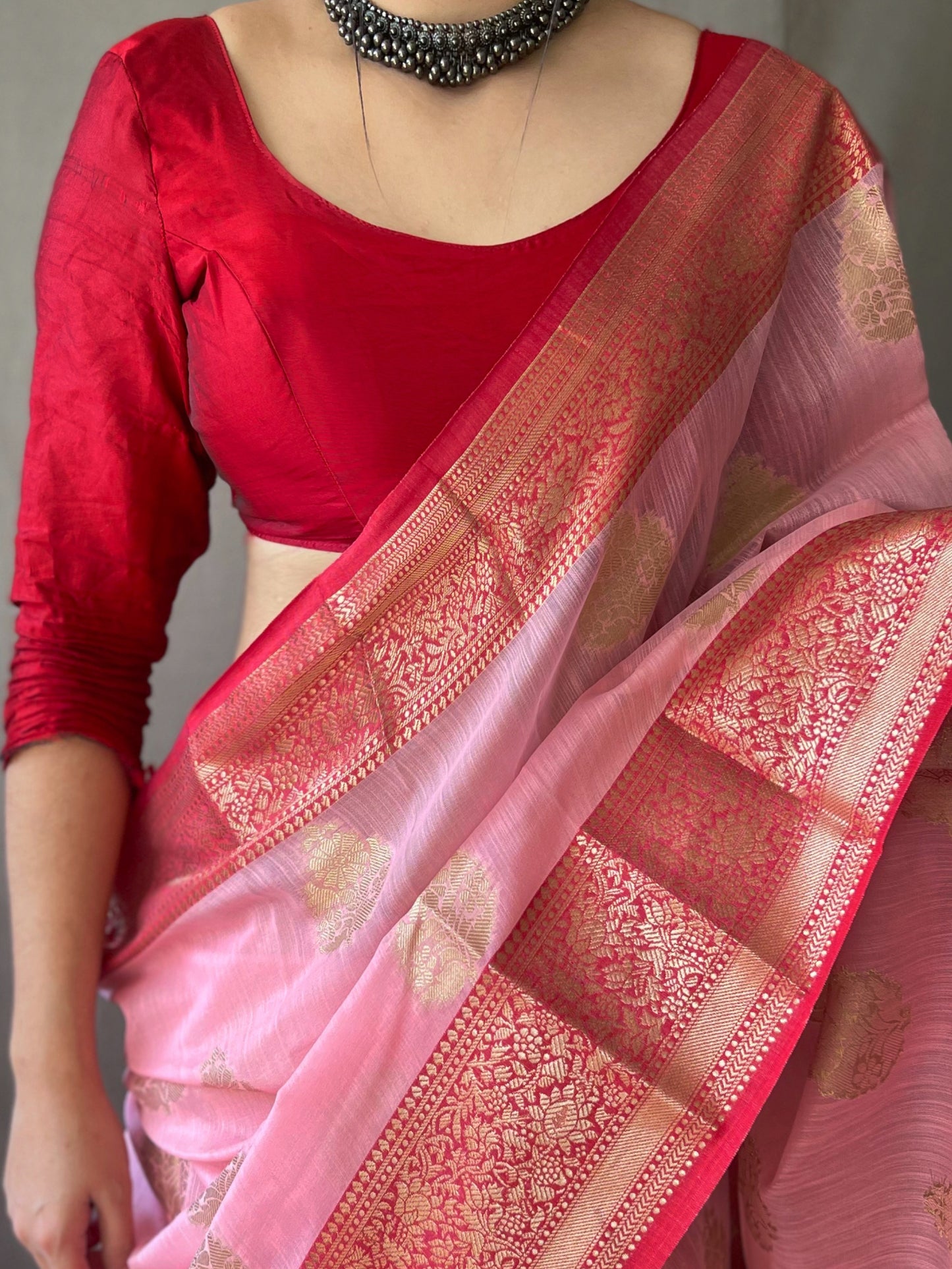 Linen Weaving Contrast Border Pink Color Saree