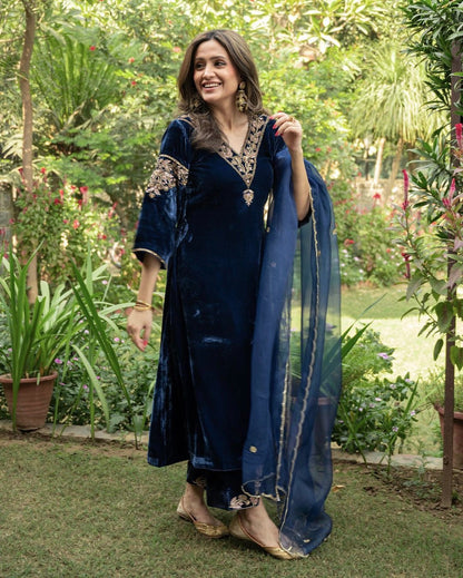 Elegant Embroidery Work Blue Color Velvet Plazzo Suit