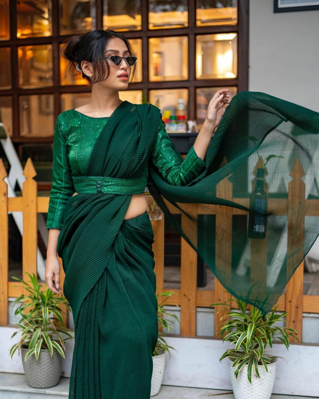 Dark Green Color Plated Saree And Attached Belt Blouse