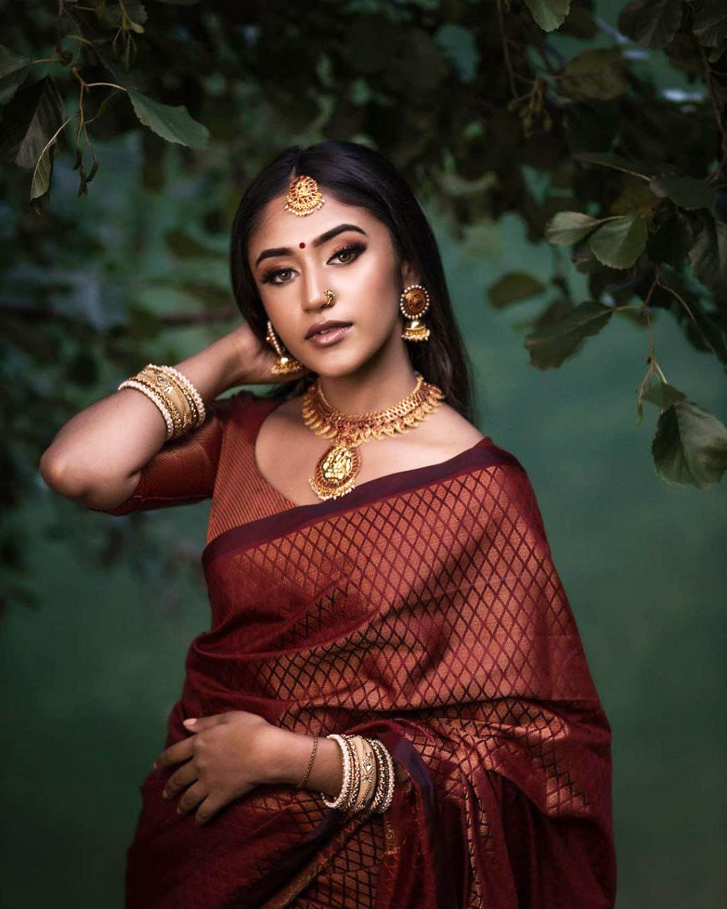 HOUSE OF BEGUM Womens Maroon Kubera Pattu Silk Saree With Blouse Piece –  F2FMART.com