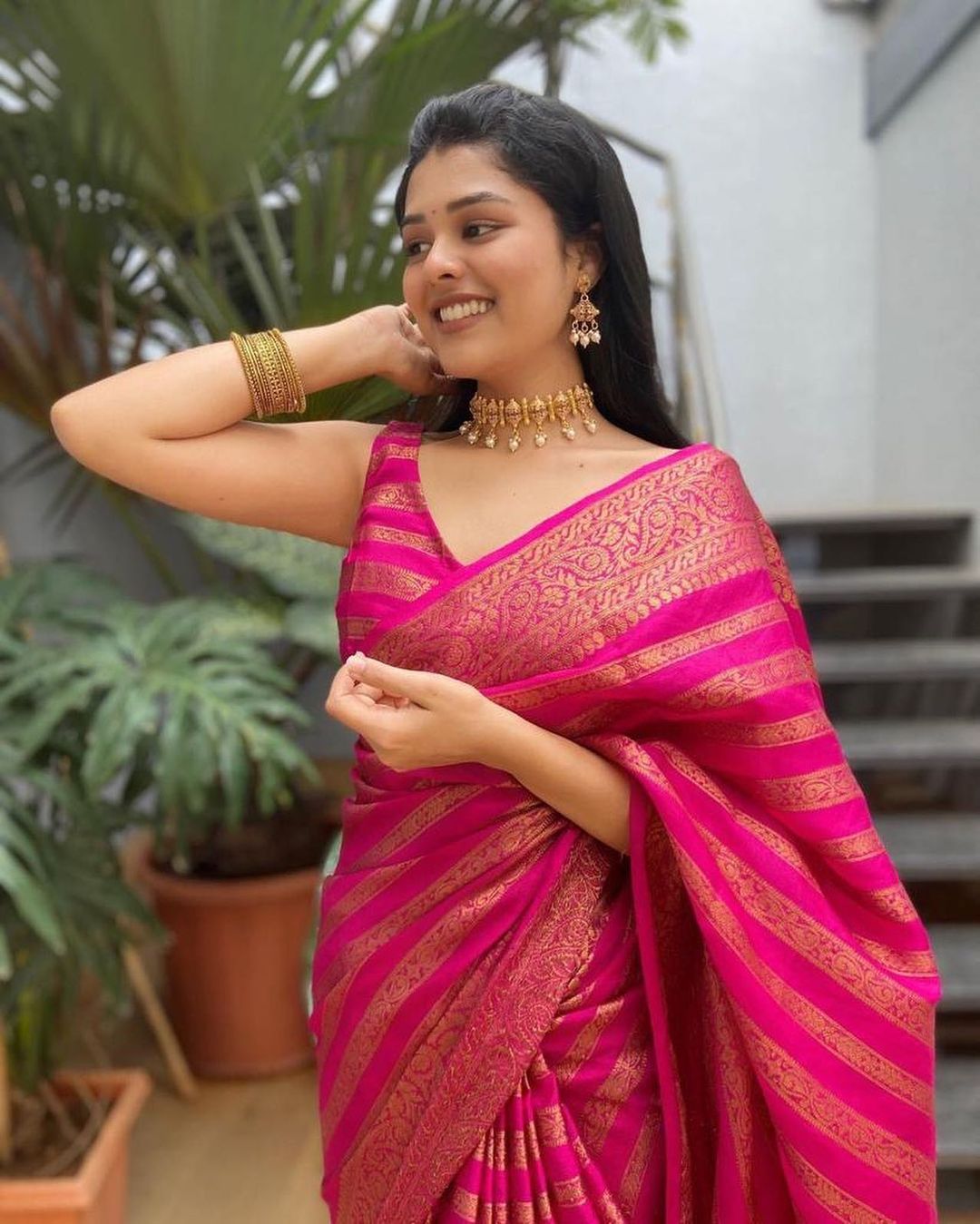 Adorable Pink Color Golden Jari Work Saree