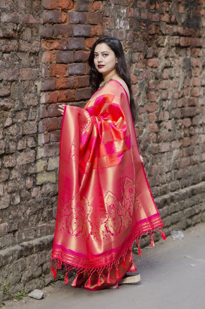 Ravishing Pink Color Soft Lichi Silk Saree