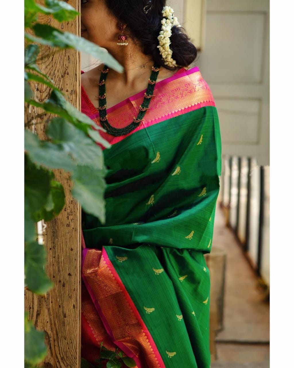 Daisy Green With Pink Color Soft Lichi Silk Saree