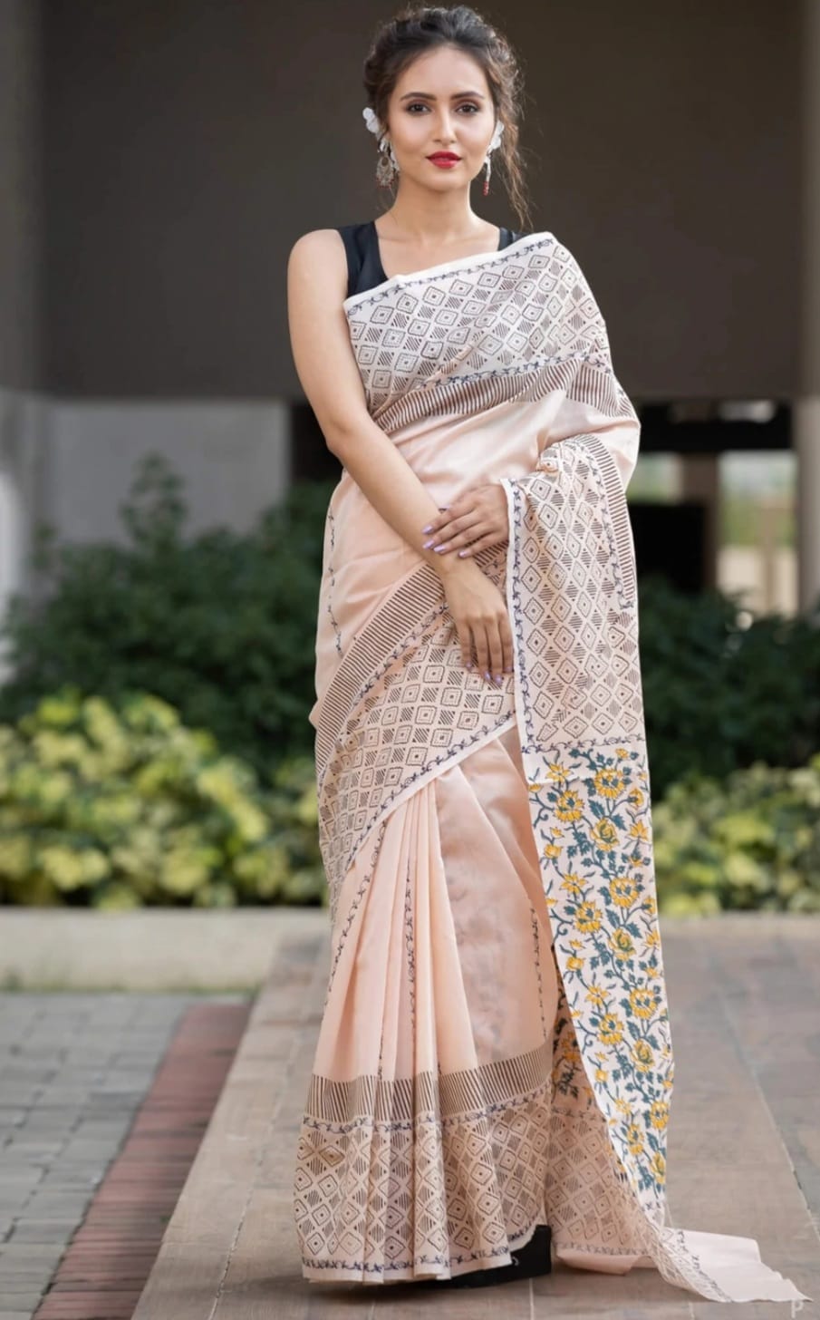 Glossy Off-White Color Soft Silk Printed Saree