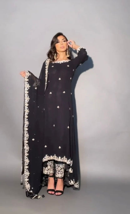 Fantastic Black Color Georgette Gown