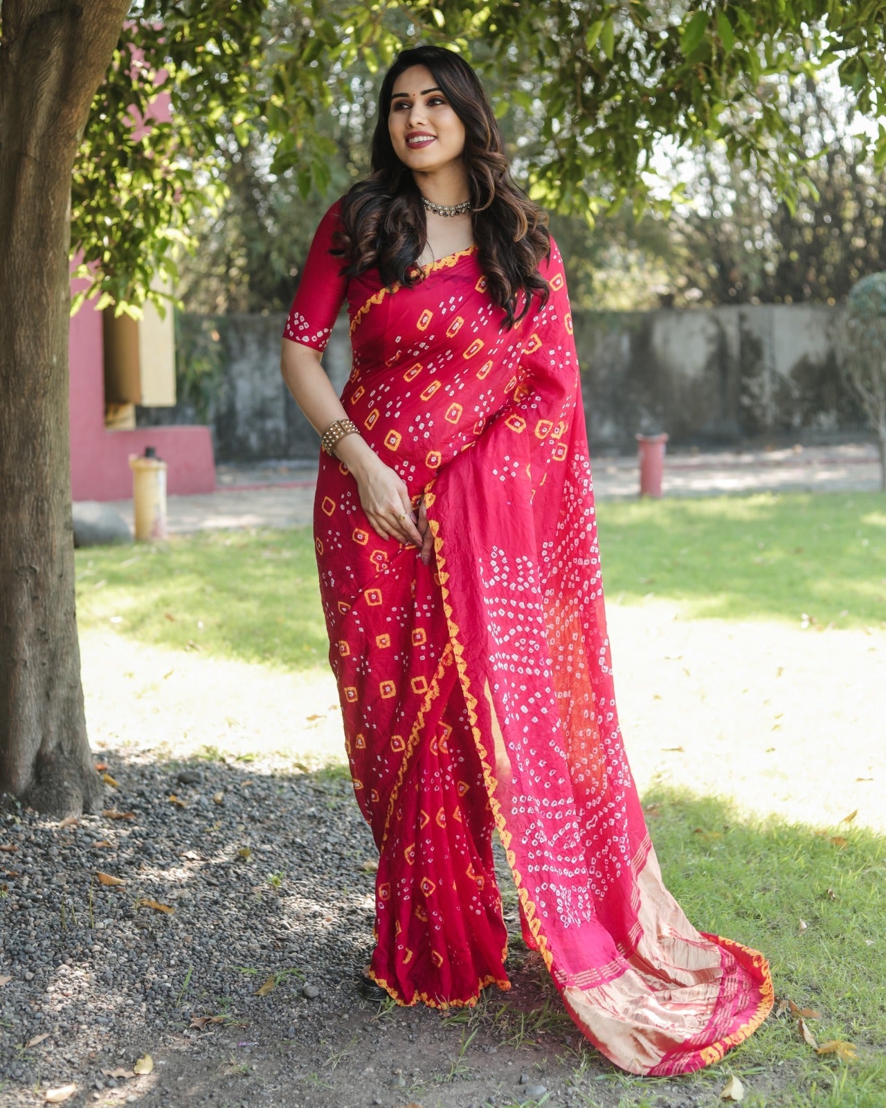 Bandhej Border With Zari Red Color Function Wear Saree