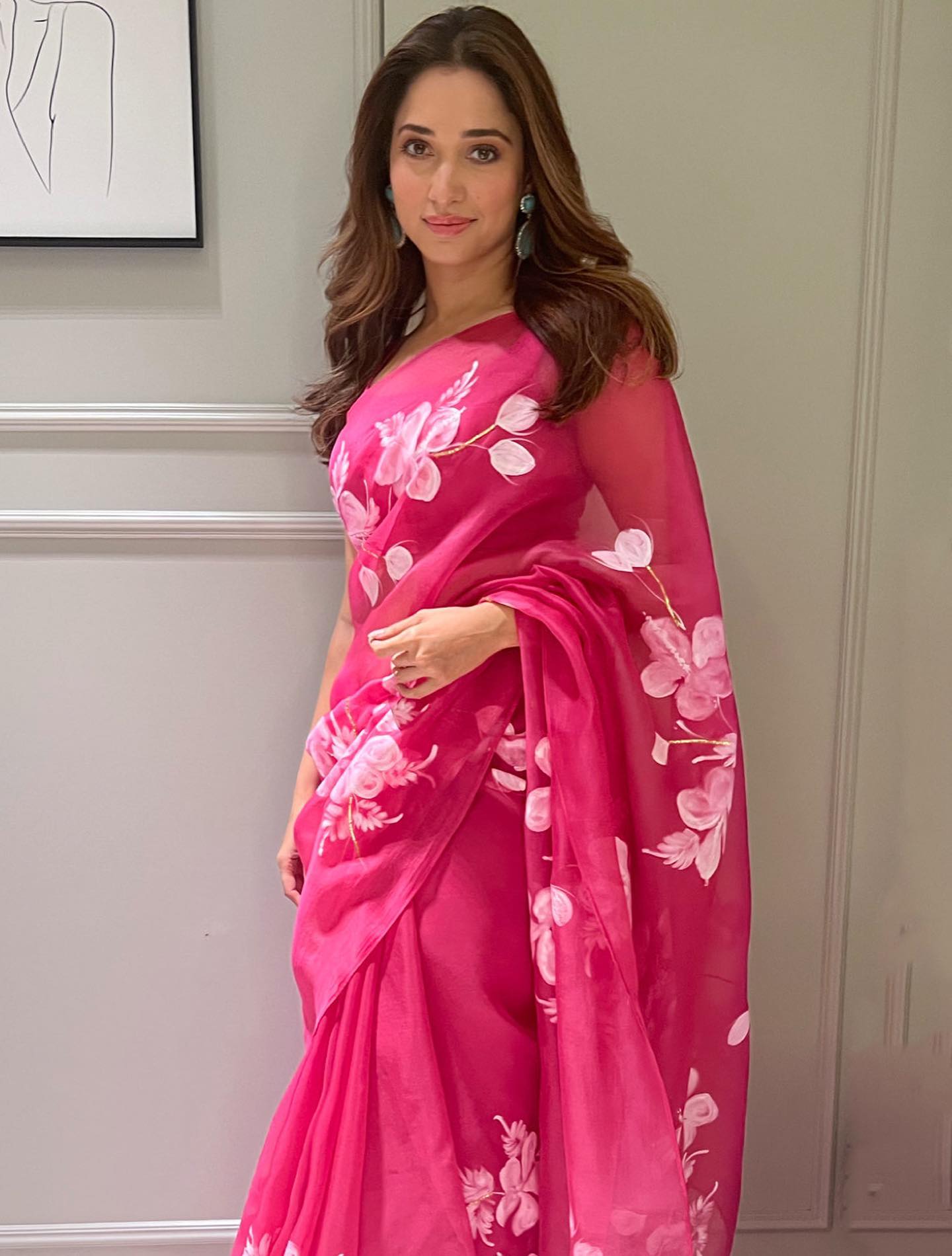 Celebrity Style Flower With Foil Work Pink Color Saree