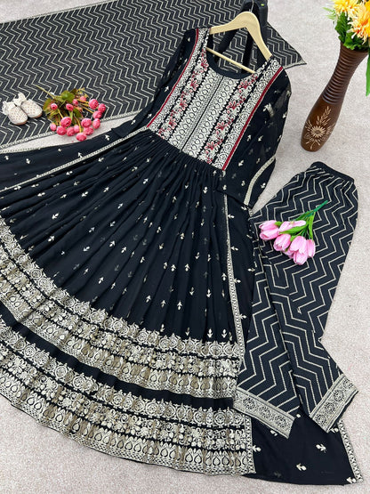 Opulent Embroidery Work Black Color Kurti Set