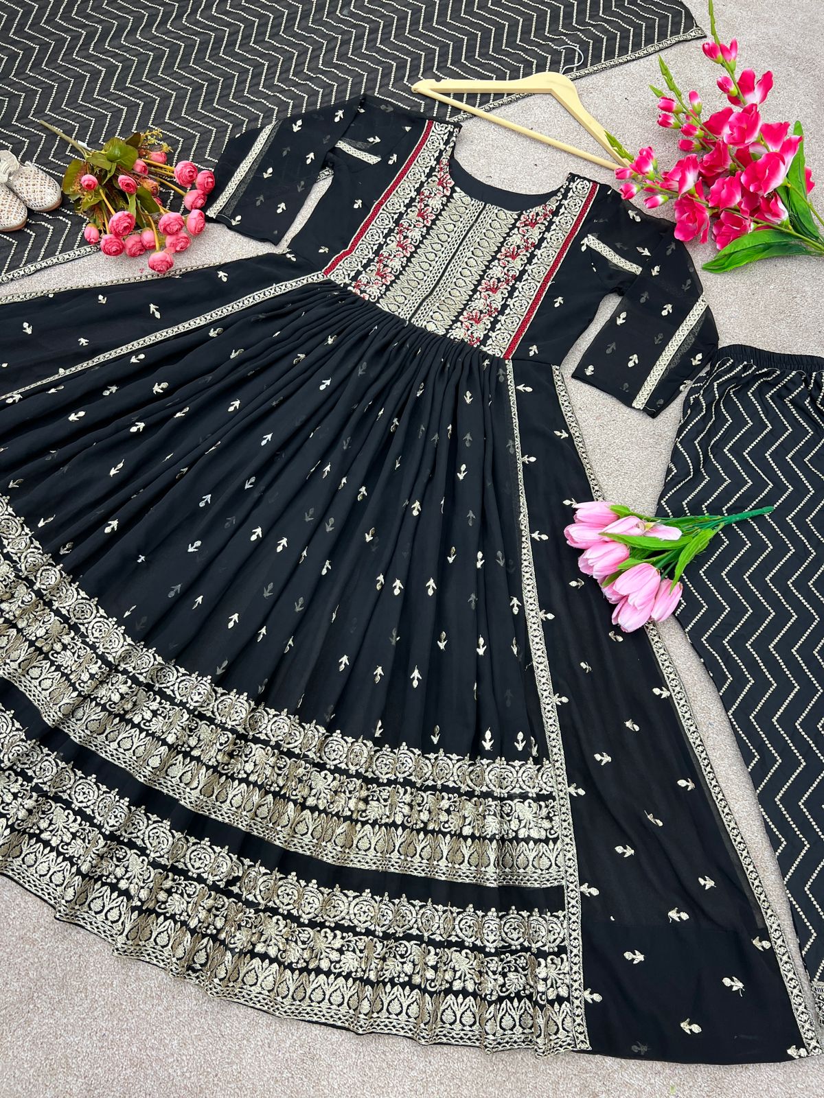 Opulent Embroidery Work Black Color Kurti Set