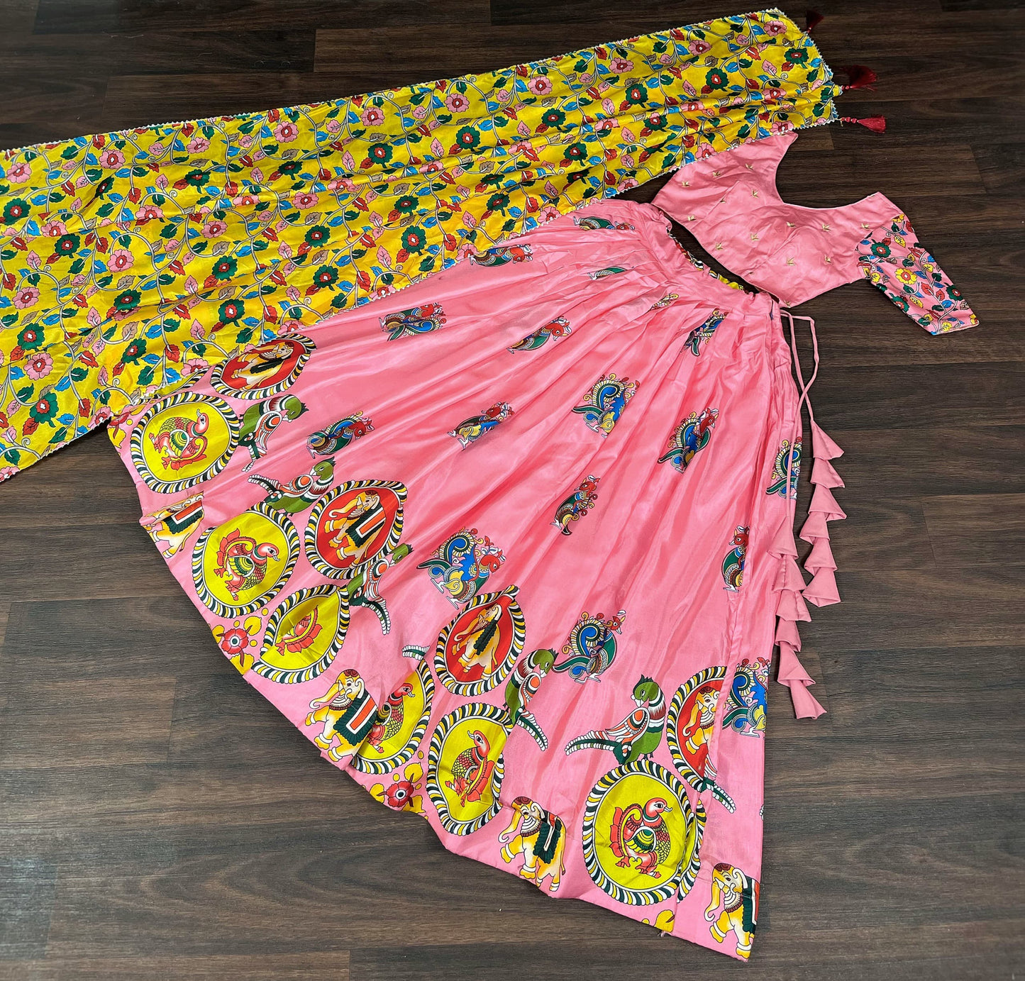 Fabulous Dola Silk Pink Color Lehenga Blouse Dupatta Set