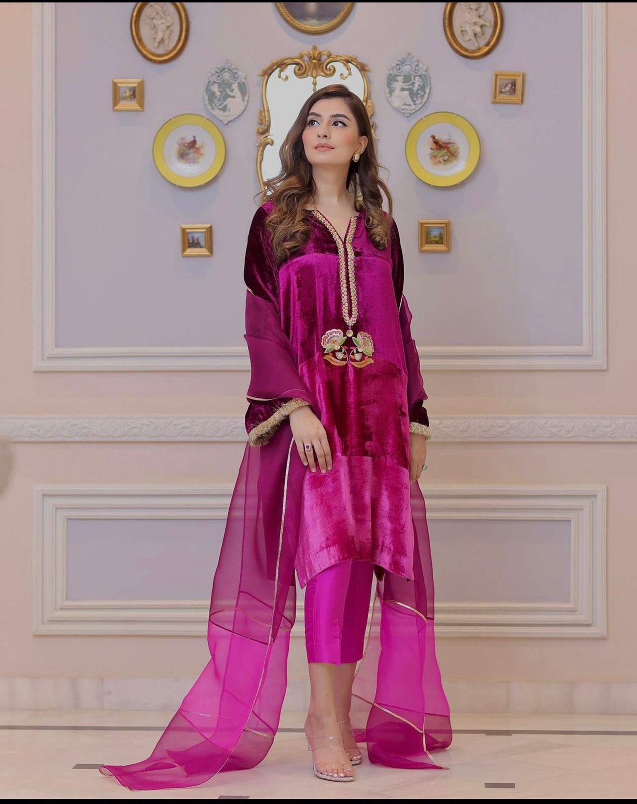 Glimmering Pink Color Velvet Thread Work Salwar Suit