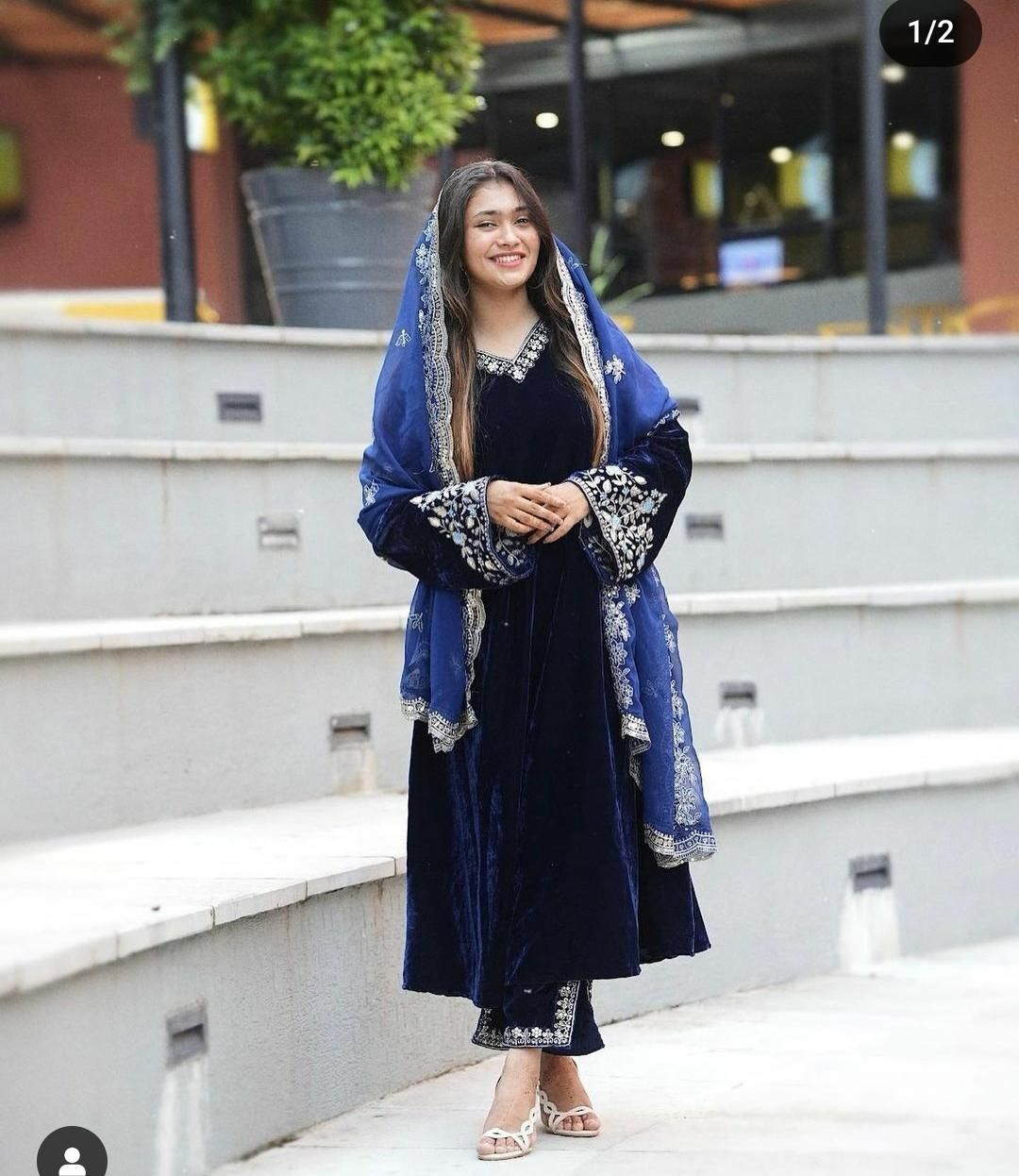 Stylish Blue Viscose Velvet Readymade Salwar Kameez