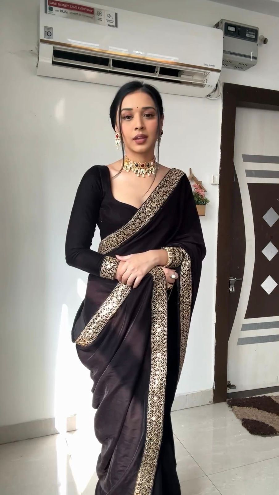 Exclusive Black Color Stylish Lase Border Ready To Wear Saree