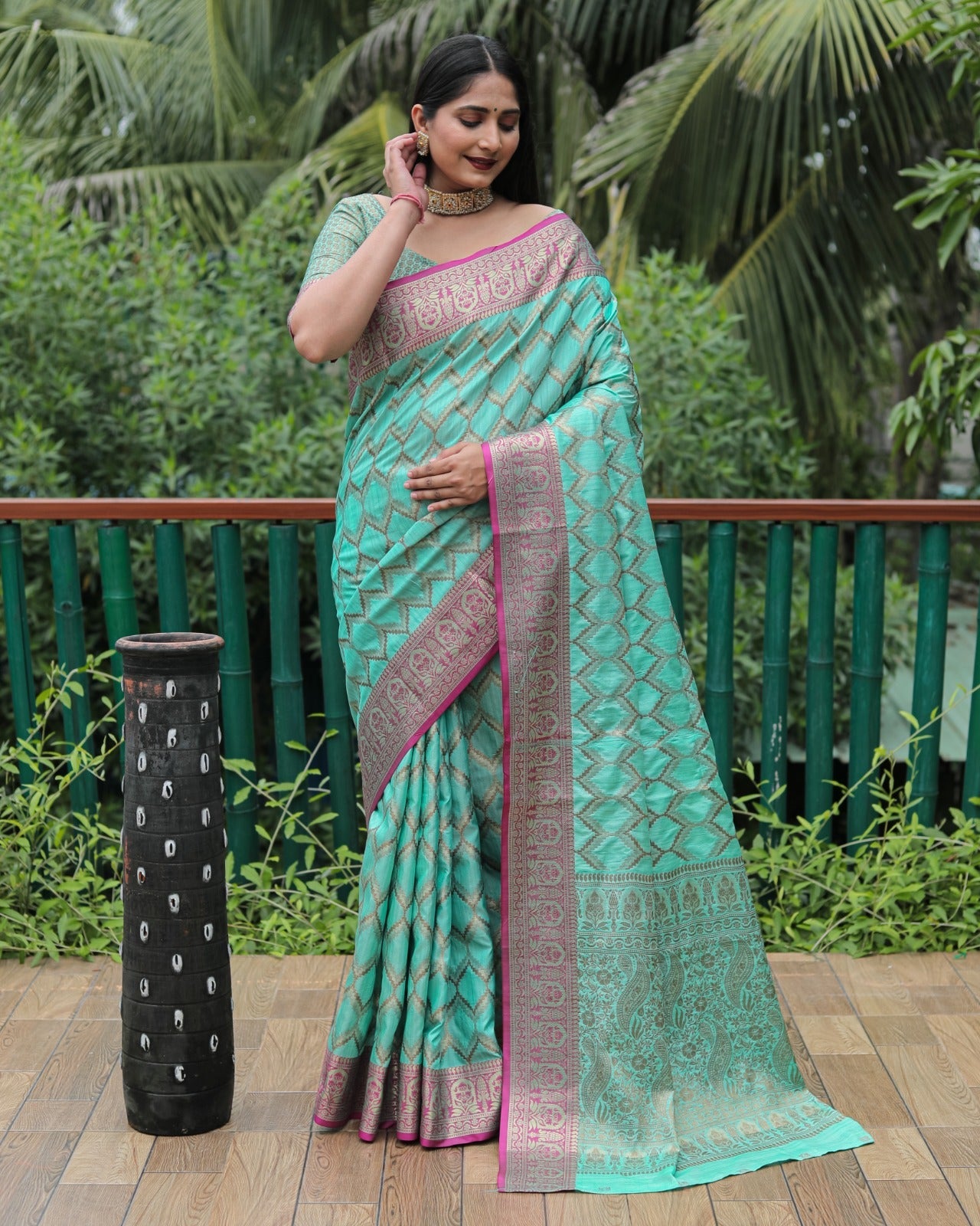 Banarasi Aqua Green Color Kanjivaram Pattern Silk Saree