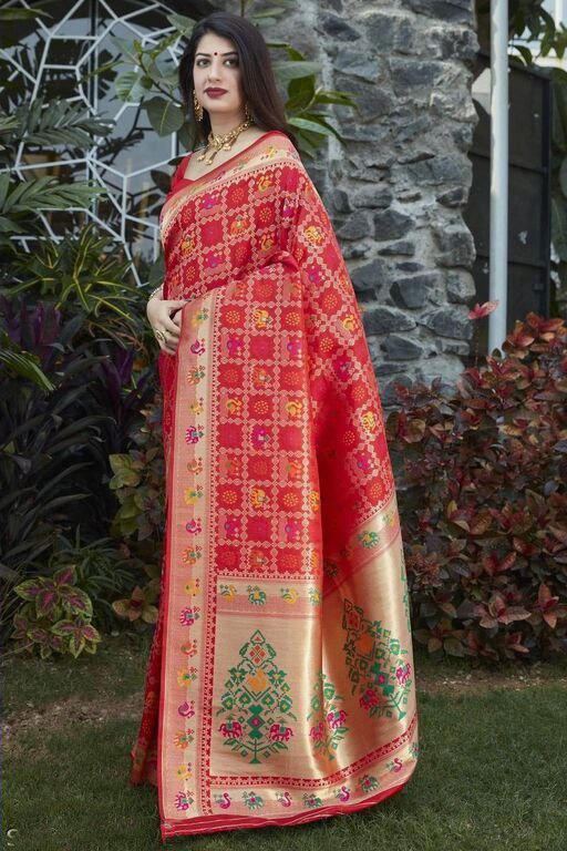 Red Color Wedding Wear Beautiful Saree