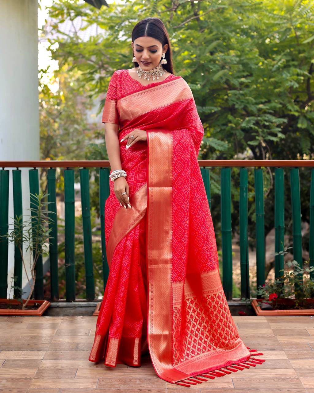 Bandini Patola Silk Weaving Rich Pallu Red Color Saree