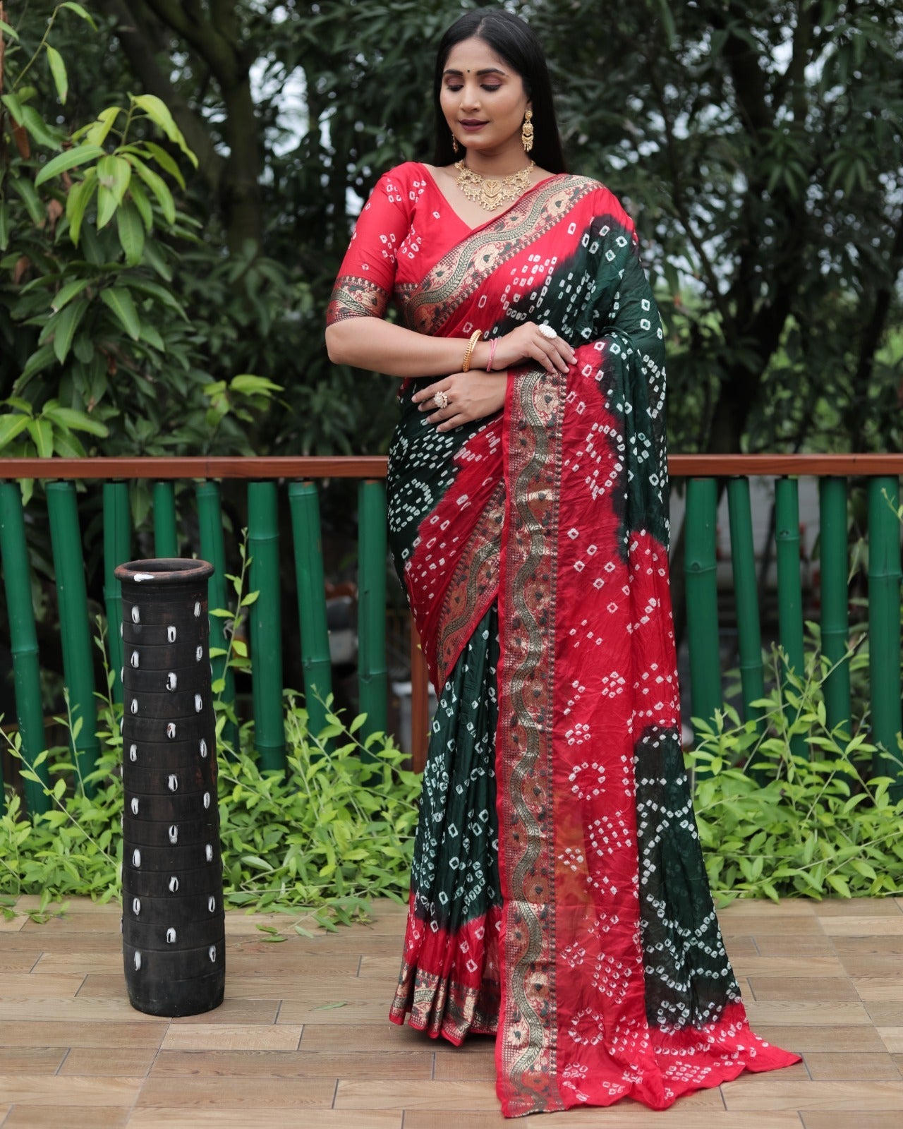 Green And Red Dual Color Bandhej Pallu Saree